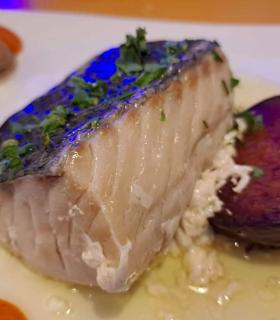 Restaurante NuevaEtapa: un lugar para disfrutar de una gastronomía vanguardista y de un espacio ideal. · foto 1