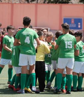 El Rosario: jornada de convivencia en La Gomera para cerrar la primera temporada de la Escuela Municipal de Fútbol · foto 4