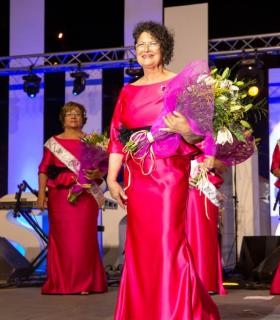 Domingo de Gala en Vallehermoso para elegir a su Reina Infantil y Reina de los Mayores · foto 6