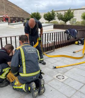 Bomberos de Tenerife participa en el simulacro de un incendio en el Hospital del Sur · foto 2