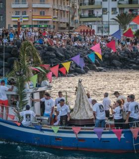Candelaria: la Virgen del Carmen se vuelve a hacer a la mar dos años después de la última embarcación · foto 5