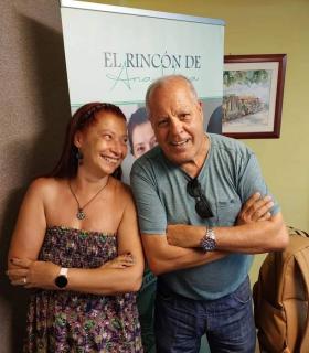 “El Rincón de Ana Vega”; la voz solidaria de Radio Geneto · foto 1