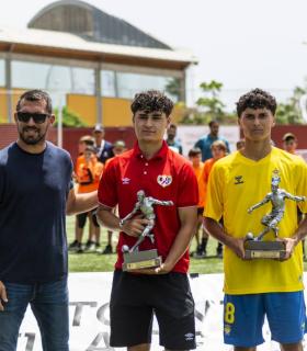 La UD Las Palmas se proclama campeón del Torneo Juvenil Villa de Adeje · foto 8