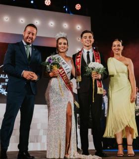 Alexia Izquierdo Bello y Aday Florentín Rodríguez se convierten en la nueva Reina y Míster de las Fiestas de Agosto de La Victoria · foto 1