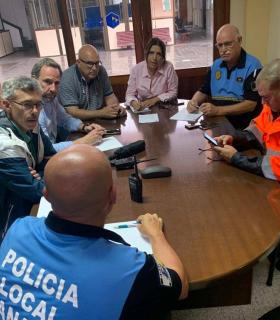 Las lluvias en Telde ocasionan el hundimiento de una calle en La Higuera Canaria, fuertes escorrentías que llegan a las playas y cortes de luz · foto 6