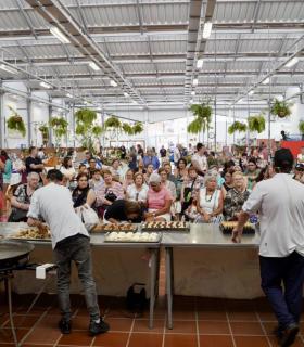 Arona: el Mercado del Agricultor estrena punto de venta de pescado en el V aniversario de su apertura en Valle San Lorenzo · foto 4