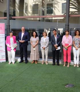 Santa Cruz de Tenerife: el MUNA acoge la lectura del manifiesto de Amate en el Día Mundial del Cáncer de Mama · foto 2
