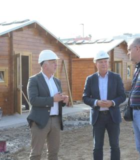 El presidente de Canarias visita las 80 viviendas para afectados del volcán de La Palma que se entregarán durante este mes de noviembre · foto 4