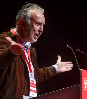 Angel Victor Torres: "los canarios y canarias saben que están en buenas manos con el PSOE en el gobierno” · foto 1