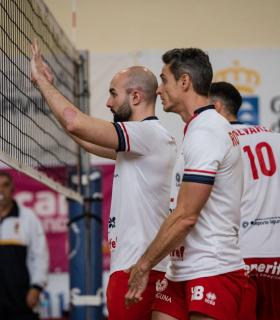Un gran final a nivel ofensivo devuelve al CD Cisneros Alter a la victoria · foto 2