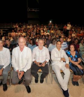 Ángel Víctor Torres: “La visita a Cuba nos ha ayudado a estrechar aún más los lazos” · foto 1