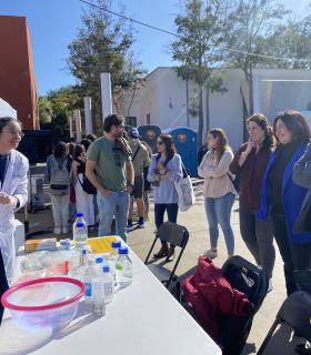Arona celebra el III Festival de la Ciencia, donde 800 escolares participaron de talleres divulgativos con jóvenes investigadores · foto 2
