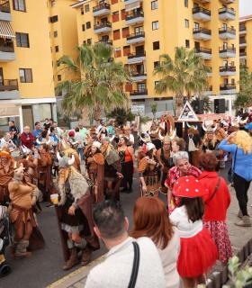 La alegría del Carnaval recorre Candelaria · foto 3