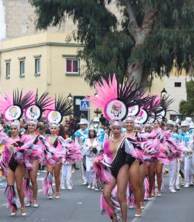 Los Carnavales del Mundo ‘viajan’ por las calles de Granadilla de Abona · foto 1