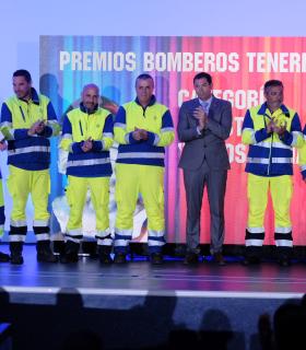 Bomberos de Tenerife homenajea a su personal y concede los primeros premios del Consorcio · foto 1