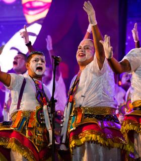 El Encuentro de Murgas de Tenerife hace vibrar el recinto del Carnaval Internacional de Los Cristianos 2023 · foto 6