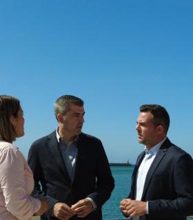 Manuel Domínguez (PP) sostiene que la política en materia de inmigración "debe tener en Canarias el eje central de sus actuaciones" · foto 1