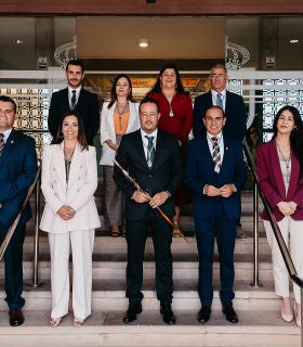 "Seguiremos construyendo una comunidad más próspera y moderna, donde destaquen valores como la igualdad, la inclusión y la solidaridad" · foto 2