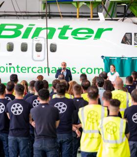 El "Binter" Manolo Vieira ya vuela por el cielo de Canarias · foto 3