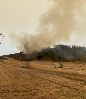 El Puesto de Mando Avanzado de Lomo Pelado coordina el combate contra las llamas en el flanco de La Esperanza · foto 2