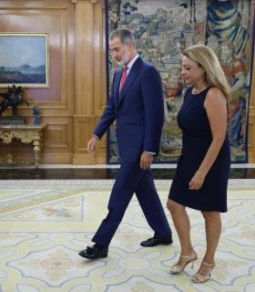CC confirma al Rey que la firma de la "agenda canaria" es condición obligatoria para votar sí a una investidura · foto 2