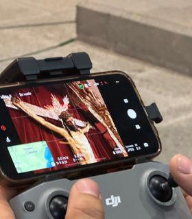 La Unidad de Drones de la Policía Local logró la fotografía del Cristo de Telde que irá en la carreta de la Romería de Teror · foto 3