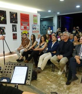 Caco Senante inaugura la exposición "La salsa de la vida" en la Sala de Arte García Sanabria · foto 2