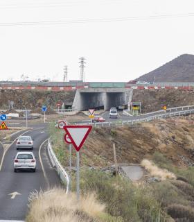 La Consejería de Obras Públicas ejecuta el 85% del presupuesto destinado al proyecto del enlace Chafiras-Oroteanda · foto 4