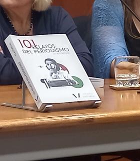 Canarias acoge '101 relatos de Periodismo', un libro  sobre la profesión y la verdad a través de la creación  literaria · foto 1
