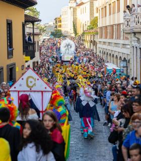 Más de 20.000 personas participaron en el coso apoteósico de La Orotava · foto 3