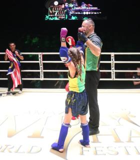 La rosariera Jakelín Díaz gana el Oro en su categoría en el Campeonato del Mundo de Muay Thai celebrado en Tailandia · foto 3