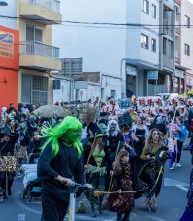 El carnaval ‘selvático’ inunda de diversión las calles de Granadilla de Abona · foto 1