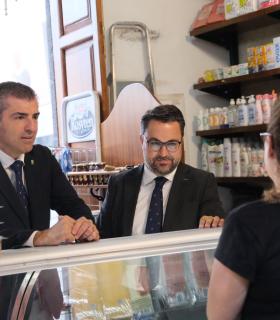 Domínguez asegura que la bonificación al combustible en las islas verdes "será ya una realidad en los próximos días" · foto 3