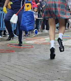 Daniel Eliecer Sosa gana la exitosa carrera de tacones del Carnaval de Telde 2024 · foto 5