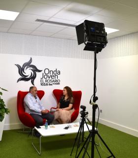 La radio municipal Onda Joven El Rosario estrena sus nuevos estudios ubicados en la Casa de la Cultura · foto 1