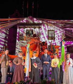 Icod ya festeja a San Marcos con un tajaraste de colores al viento · foto 2
