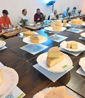 La Fiesta del Queso 2024 cosechó un rotundo éxito en su primera edición celebrada hoy en el casco de Guía · foto 18