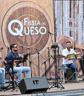 La Fiesta del Queso 2024 cosechó un rotundo éxito en su primera edición celebrada hoy en el casco de Guía · foto 11