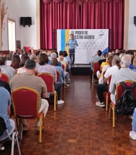 Carlos Alonso:  "Trabajaremos para que Europa entienda que en Canarias hay cosas que deben cambiar" · foto 2
