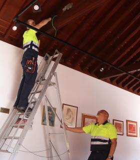 El Ayuntamiento de Tacoronte moderniza el sistema eléctrico de la Casa de la Cultura · foto 1