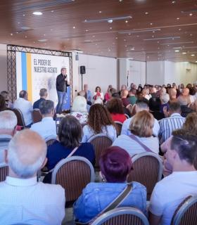 Carlos Alonso ve posible una Ley de Residencia para Canarias porque "en la UE existen 13 excepciones a la libre circulación de personas" · foto 3