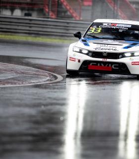 Santi Concepción Jr. comienza con fuerza en el circuito de Salzburgring - Austria a pesar de la lluvia · foto 1