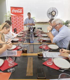 Coca-Cola contribuye a la economía canaria generando 355 millones de euros de valor añadido · foto 1