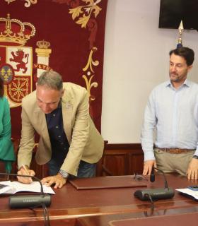 Fotos: La AA.VV. El Chaboco - San Jerónimo y el Ayuntamiento de Tacoronte suscriben un convenio de colaboración de custodia del "Callejón Grande" · foto 5