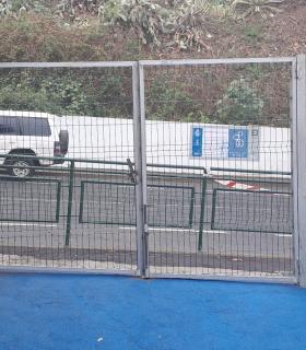 Mejora de la seguridad del parque infantil La Zarza en San José · foto 1
