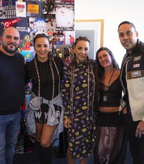 Wise, el mítico productor americano ganador de 9 Grammy, graba con las K-Narias en La Palma (T-Rec) · foto 2