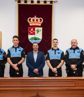 El Ayuntamiento de la Villa de Mazo incorpora dos nuevos policías locales · foto 2