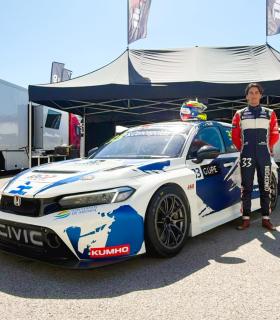 Santi Concepción Jr. arranca con fuerza en el Europeo de TCR Superturismo: Top 10 en los primeros entrenamientos en Portugal · foto 3
