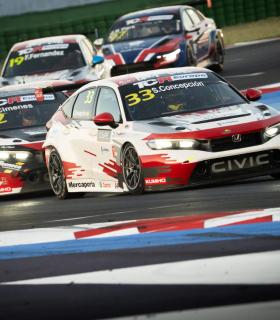 Santi Concepción Jr. debuta en el Red Bull Ring en la novena y décima cita del TCR Europe · foto 2