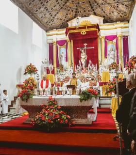 Miles de personas arropan al Cristo de Tacoronte en su día grande · foto 7